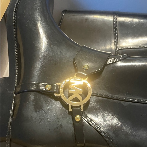 Michael Kors rain boots 9 - Picture 4 of 5